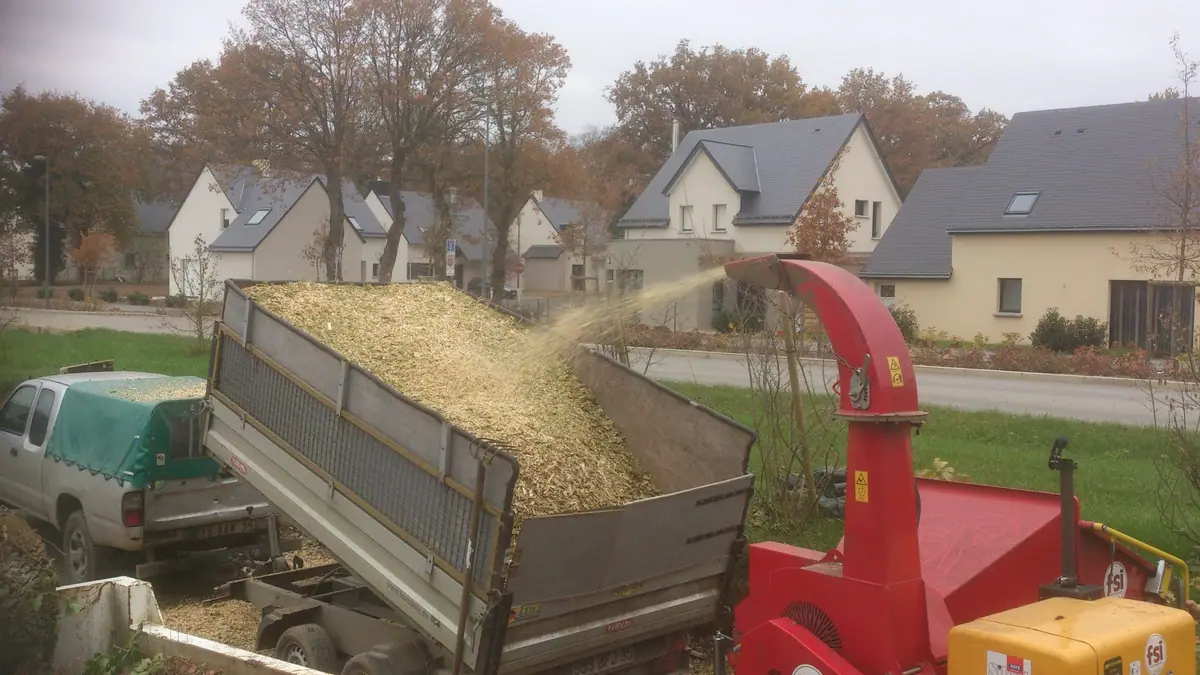 Bois de chauffage et paillage — Arvor Élagage